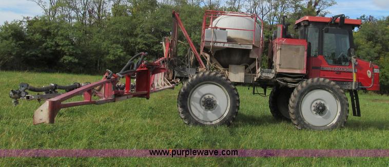 image for item G2157 2003 Case IH SPX3185 self-propelled sprayer