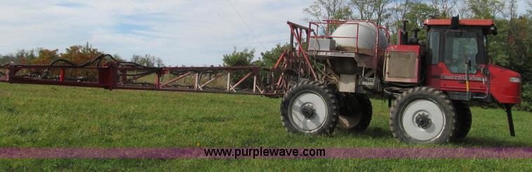 image for item G2157 2003 Case IH SPX3185 self-propelled sprayer