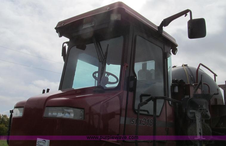 image for item G2157 2003 Case IH SPX3185 self-propelled sprayer
