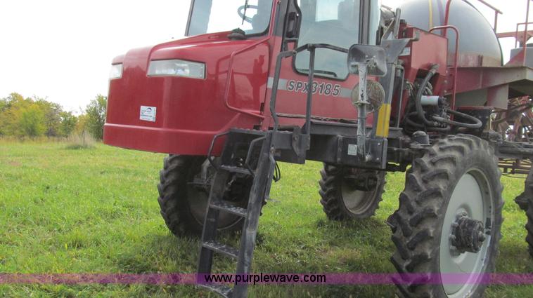 image for item G2157 2003 Case IH SPX3185 self-propelled sprayer