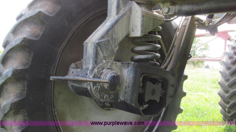 image for item G2157 2003 Case IH SPX3185 self-propelled sprayer