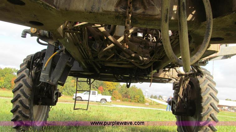 image for item G2157 2003 Case IH SPX3185 self-propelled sprayer