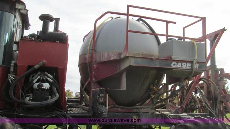 image for item G2157 2003 Case IH SPX3185 self-propelled sprayer