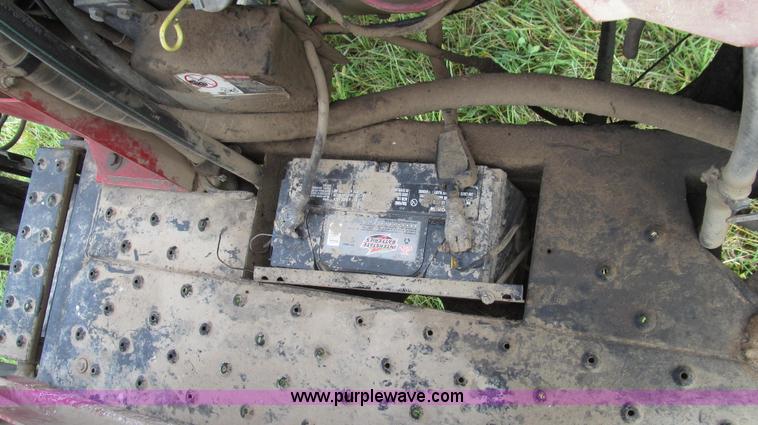 image for item G2157 2003 Case IH SPX3185 self-propelled sprayer