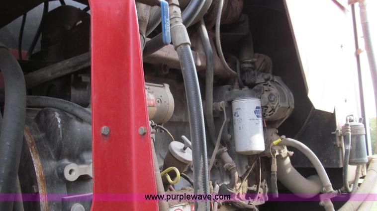 image for item G2157 2003 Case IH SPX3185 self-propelled sprayer