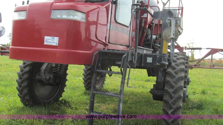 image for item G2157 2003 Case IH SPX3185 self-propelled sprayer