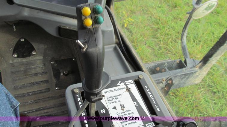 image for item G2157 2003 Case IH SPX3185 self-propelled sprayer