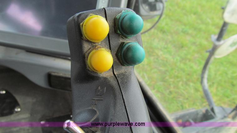 image for item G2157 2003 Case IH SPX3185 self-propelled sprayer