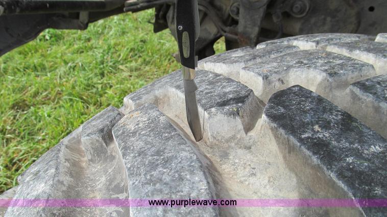 image for item G2158 1997 Ford L8513 Louisville 113 liquid fertilizer truck