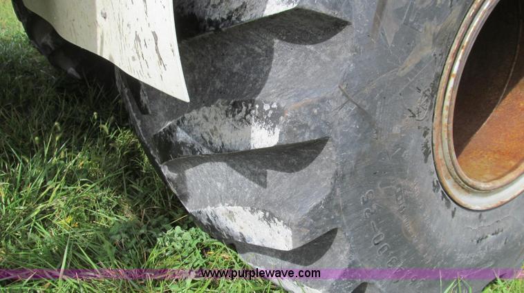 image for item G2158 1997 Ford L8513 Louisville 113 liquid fertilizer truck