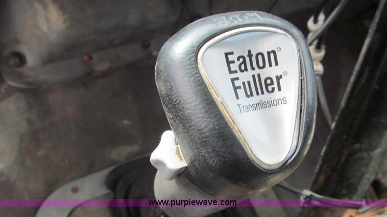 image for item G2158 1997 Ford L8513 Louisville 113 liquid fertilizer truck