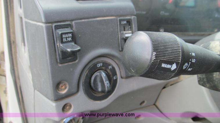 image for item G2158 1997 Ford L8513 Louisville 113 liquid fertilizer truck