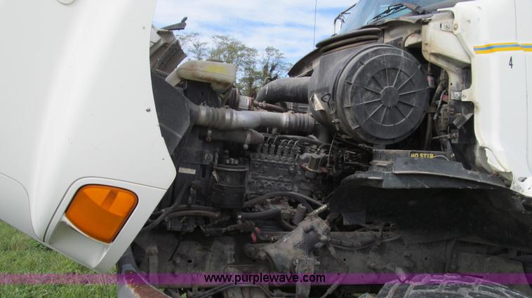 image for item G2158 1997 Ford L8513 Louisville 113 liquid fertilizer truck