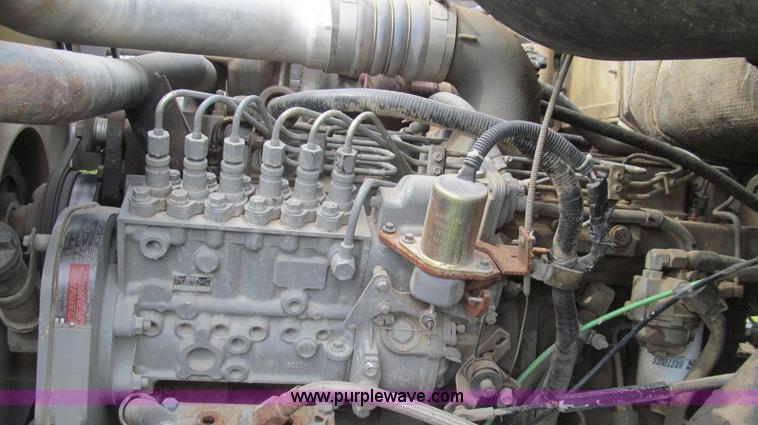 image for item G2158 1997 Ford L8513 Louisville 113 liquid fertilizer truck