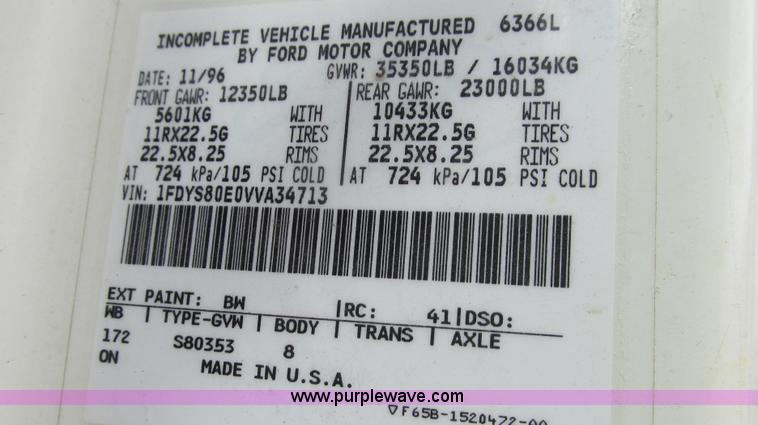 image for item G2158 1997 Ford L8513 Louisville 113 liquid fertilizer truck