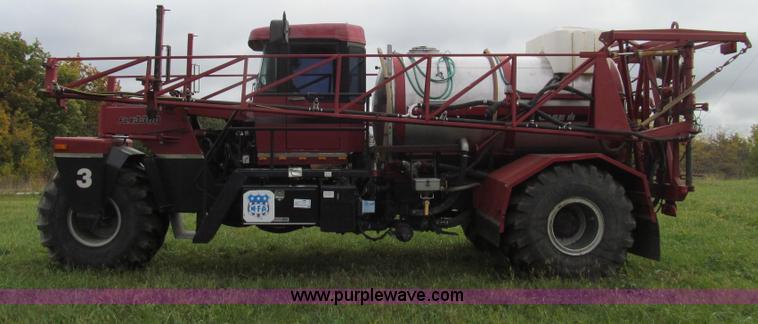 image for item G2159 1999 Case IH Titan FLX3300 self-propelled sprayer