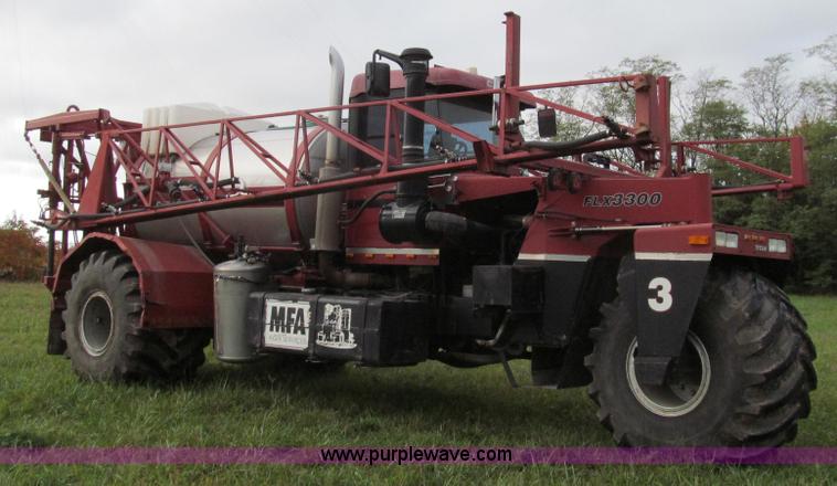 image for item G2159 1999 Case IH Titan FLX3300 self-propelled sprayer
