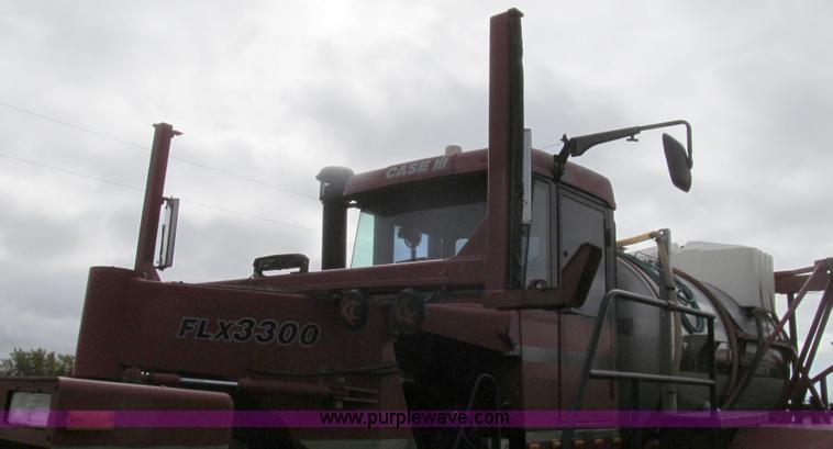 image for item G2159 1999 Case IH Titan FLX3300 self-propelled sprayer