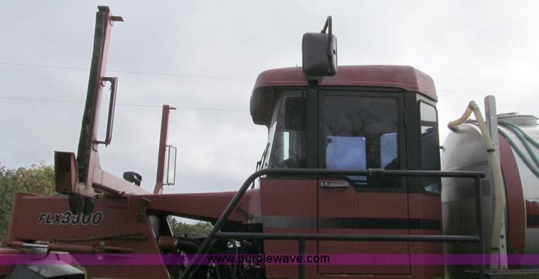 image for item G2159 1999 Case IH Titan FLX3300 self-propelled sprayer