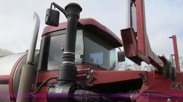 image for item G2159 1999 Case IH Titan FLX3300 self-propelled sprayer