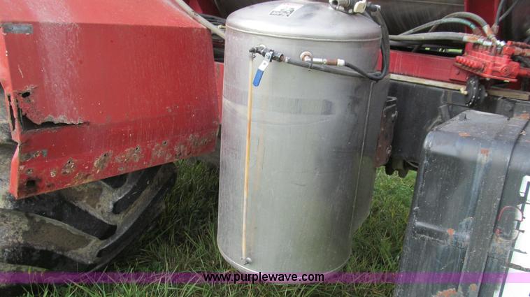 image for item G2159 1999 Case IH Titan FLX3300 self-propelled sprayer