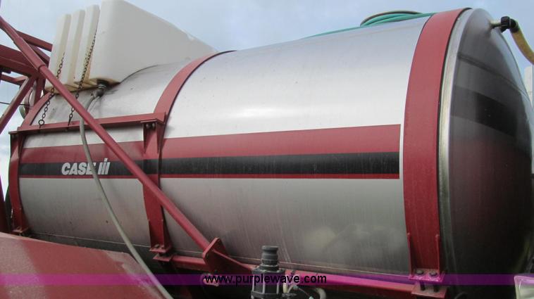 image for item G2159 1999 Case IH Titan FLX3300 self-propelled sprayer