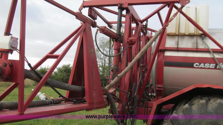 image for item G2159 1999 Case IH Titan FLX3300 self-propelled sprayer