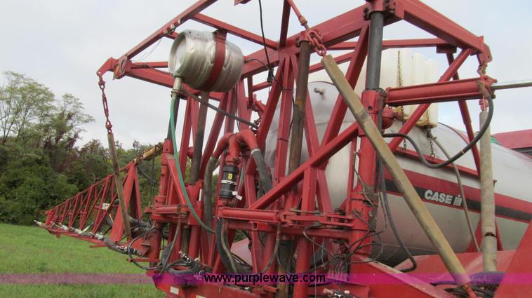 image for item G2159 1999 Case IH Titan FLX3300 self-propelled sprayer