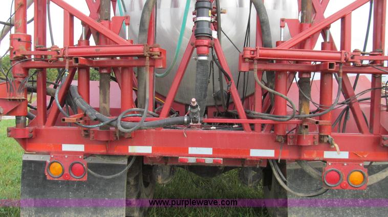 image for item G2159 1999 Case IH Titan FLX3300 self-propelled sprayer