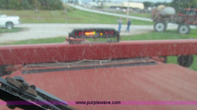 image for item G2159 1999 Case IH Titan FLX3300 self-propelled sprayer