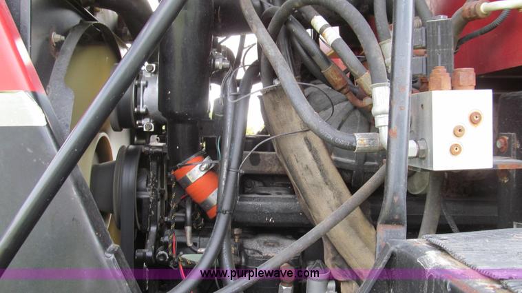 image for item G2159 1999 Case IH Titan FLX3300 self-propelled sprayer