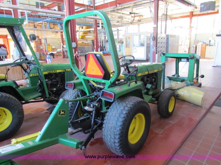 image for item G4291 1991 John Deere 755 MFWD tractor