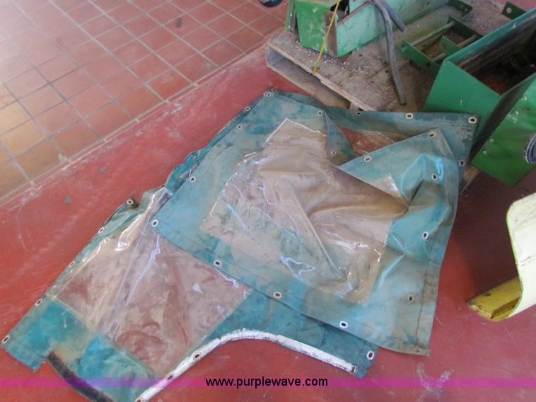 image for item G4291 1991 John Deere 755 MFWD tractor