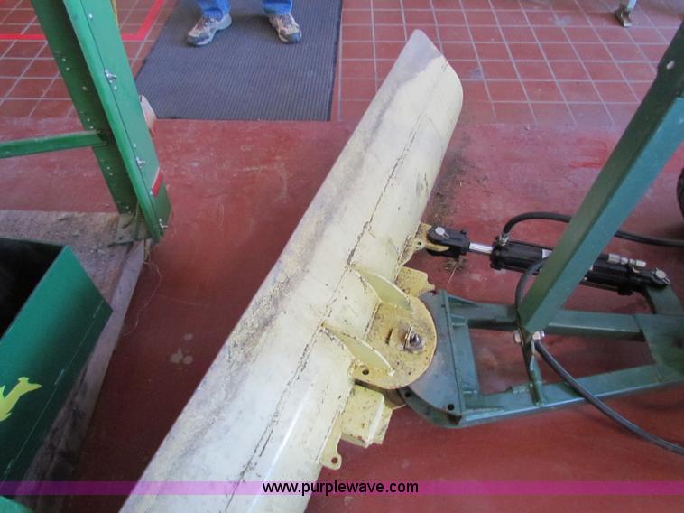 image for item G4291 1991 John Deere 755 MFWD tractor