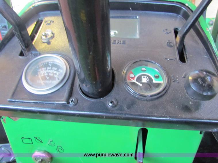 image for item G4292 1991 John Deere 755 MFWD tractor