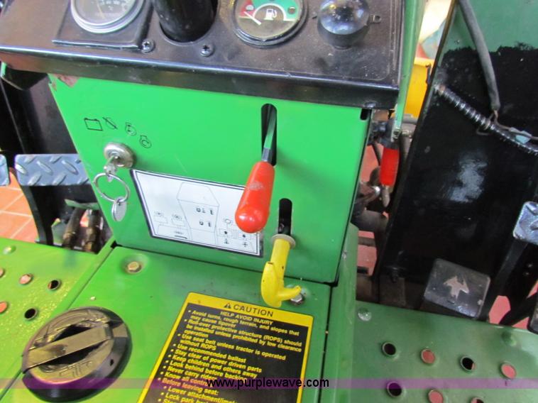 image for item G4292 1991 John Deere 755 MFWD tractor