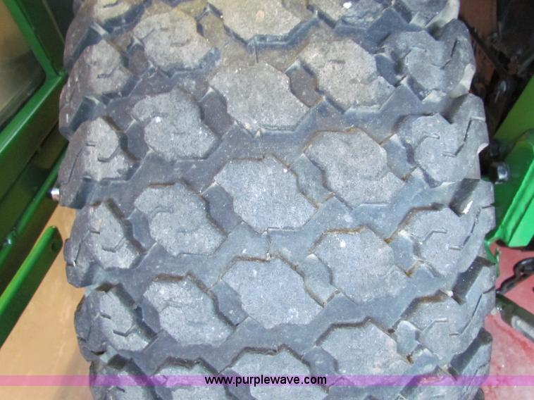 image for item G4292 1991 John Deere 755 MFWD tractor