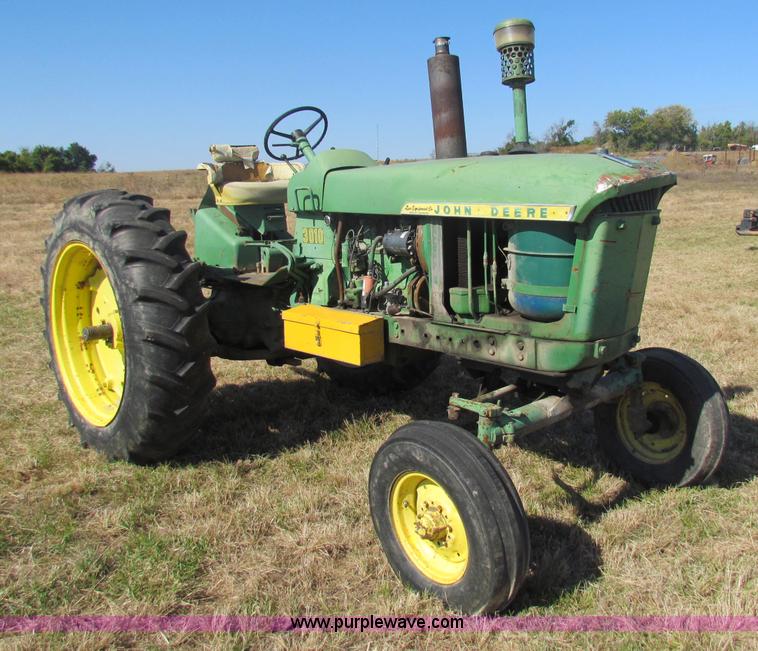 John Deere 3010 tractor in Severy, KS Item G4302 sold Purple Wave