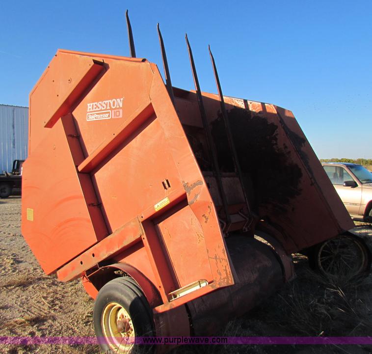image for item G4313 Hesston StakProcessor 10 hay bale processor