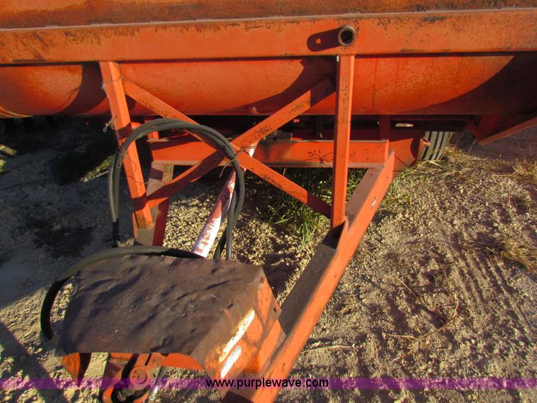 image for item G4313 Hesston StakProcessor 10 hay bale processor