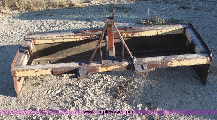 image for item G4316 Three point steel box blade