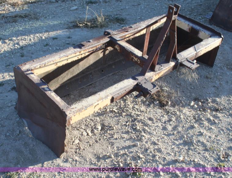 image for item G4316 Three point steel box blade