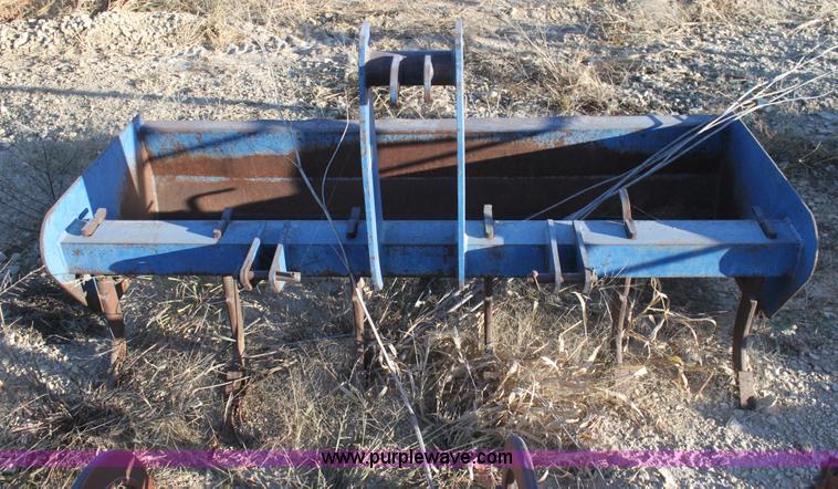 image for item G4319 Three point steel box blade