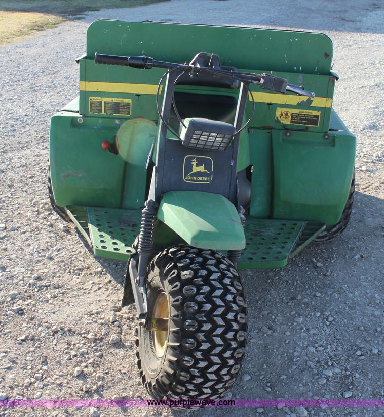 image for item G4332 John Deere AMT600 utility vehicle