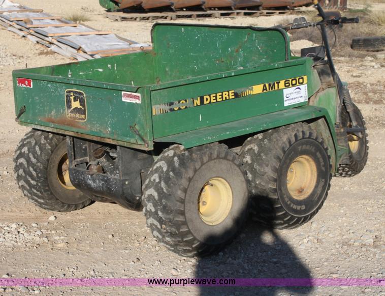 image for item G4332 John Deere AMT600 utility vehicle