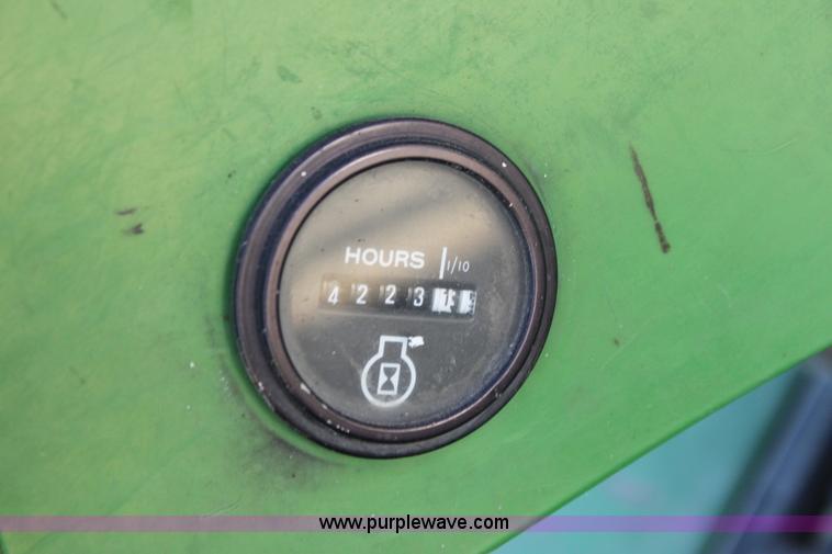 image for item G4332 John Deere AMT600 utility vehicle