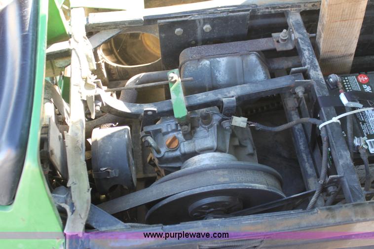 image for item G4332 John Deere AMT600 utility vehicle