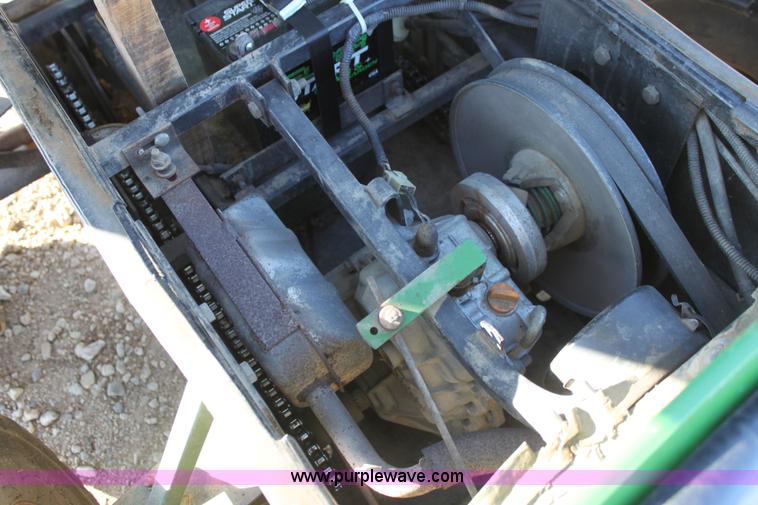 image for item G4332 John Deere AMT600 utility vehicle