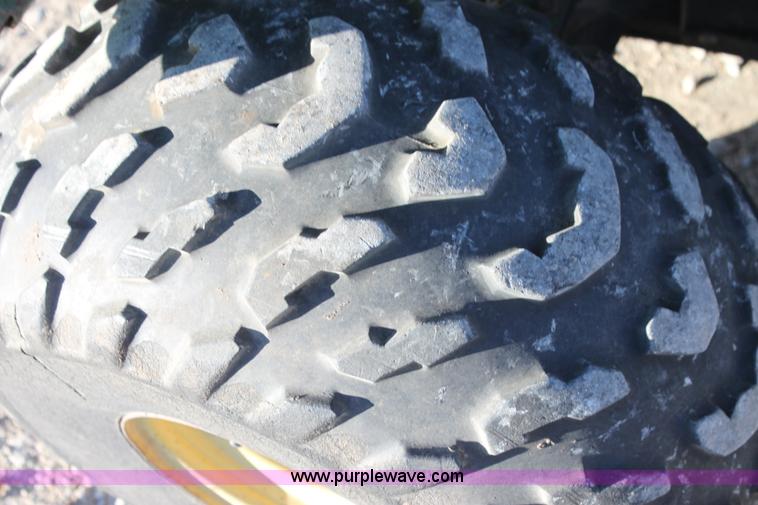 image for item G4332 John Deere AMT600 utility vehicle