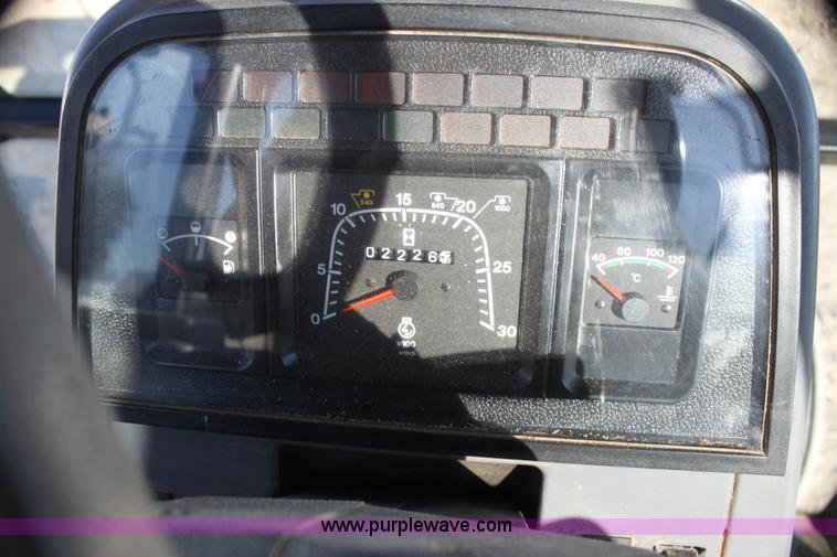 image for item G4333 Ford 7740SL Powerstar tractor